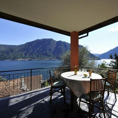 شقة Isola Vista - Terrazzo سالا كوماسينا المظهر الخارجي الصورة